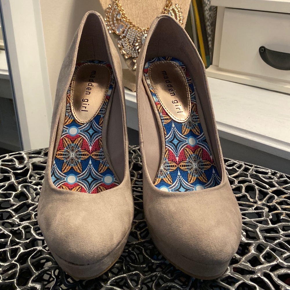 Madden Girl suede wedges